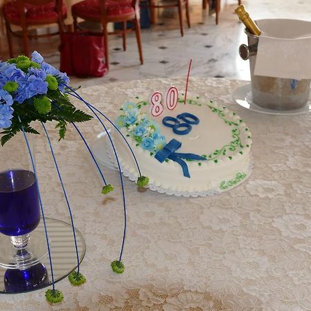 Hotel L'Ulivo Mirabella Eclano Экстерьер фото