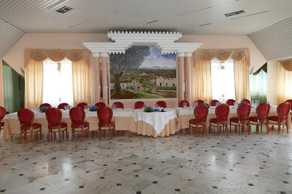 Hotel L'Ulivo Mirabella Eclano Экстерьер фото