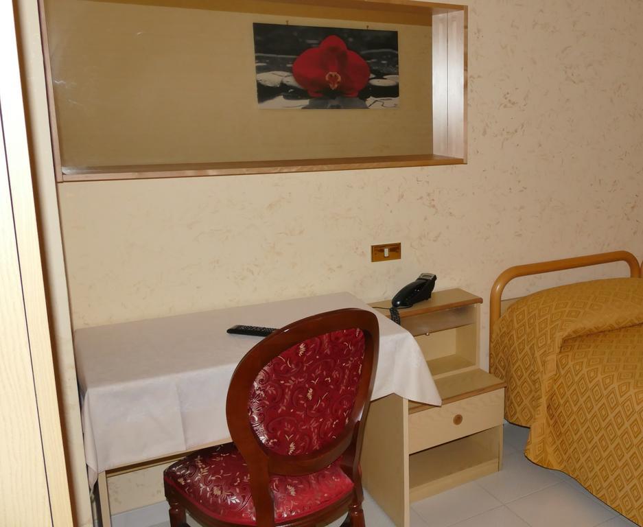 Hotel L'Ulivo Mirabella Eclano Экстерьер фото