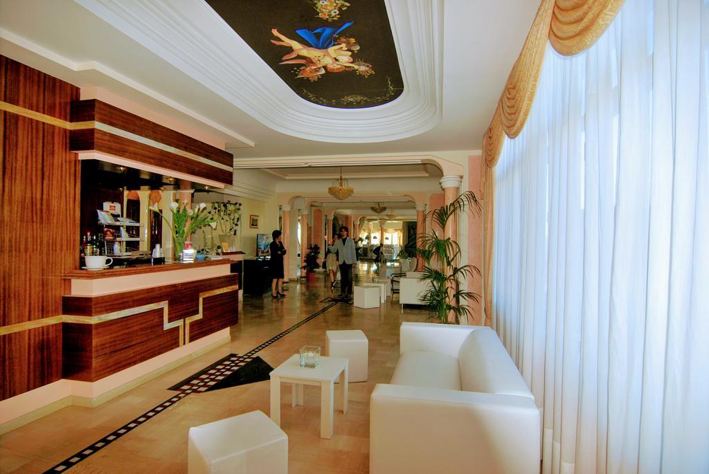 Hotel L'Ulivo Mirabella Eclano Экстерьер фото